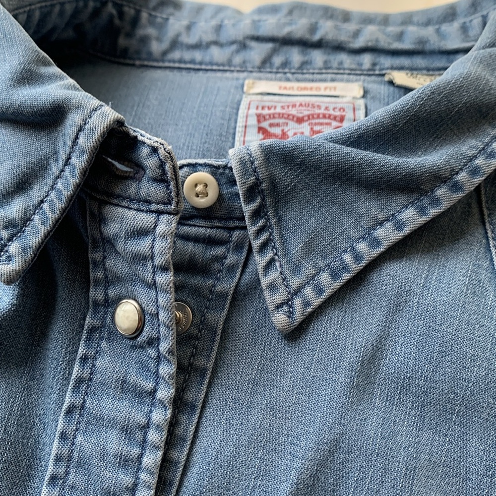 Levi’s denim snap closure shirt, XL - Picture 4 of 7
